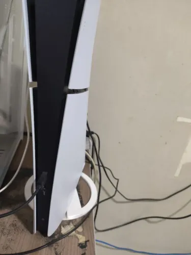 PS5 slim com 3 meses de pouquíssimo uso 