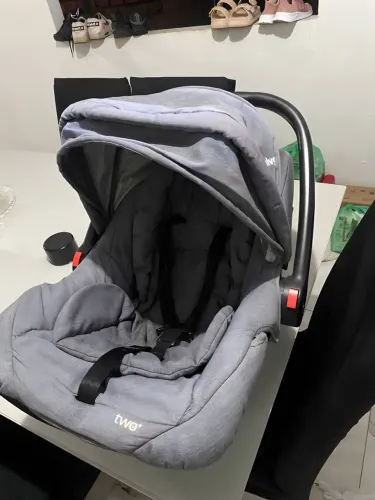 Bebê Conforto Two+ Cinza com Capota