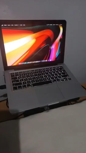 MacBook pro i7