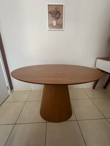 Mesa de Jantar Oval