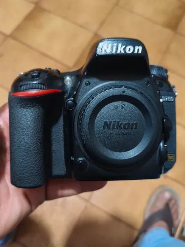 Câmera Nikon D750