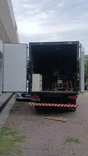 Caminhão 3/4 pra frete e mudança 