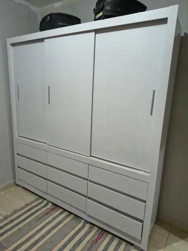 Guarda roupa 3 portas