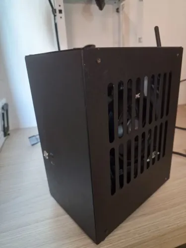 Desktop ITX compacto AM5 DDR5