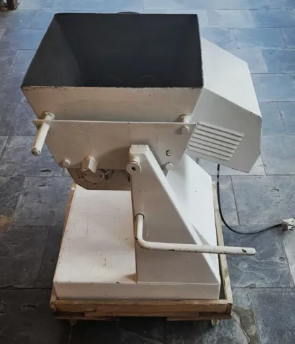 Amassadeira Basculante Semi Rapida 7kg