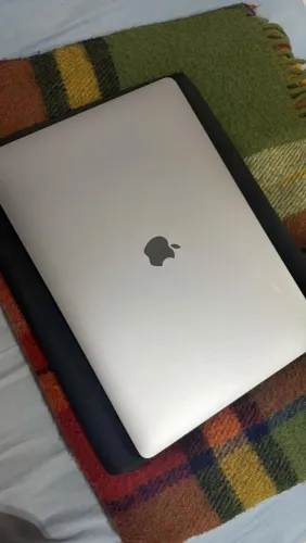 Macbook touck pro bar