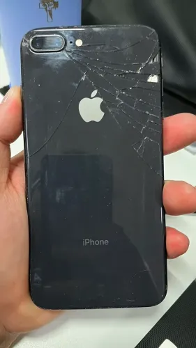 2 aparelhos celulares - Iphone 8 plus
