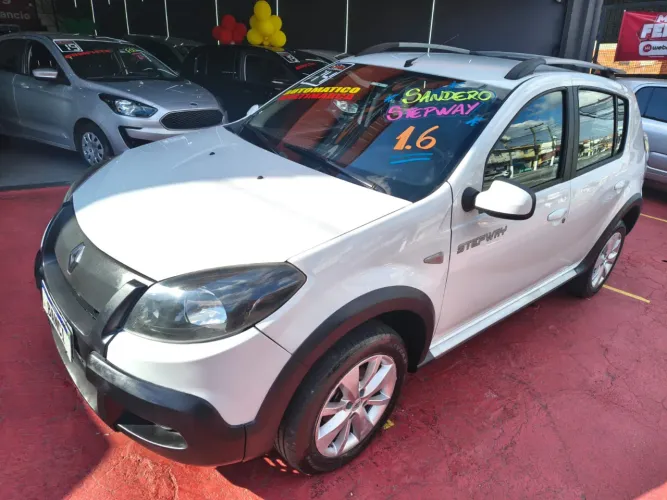 Renault Sandero Stepway Hi-flex 1.6 16V 5P Aut. 2014
