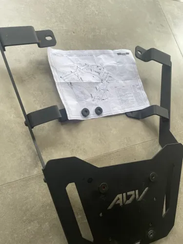 Vendo suporte para Baú Braz para a Honda ADV 160cc ano 2025 