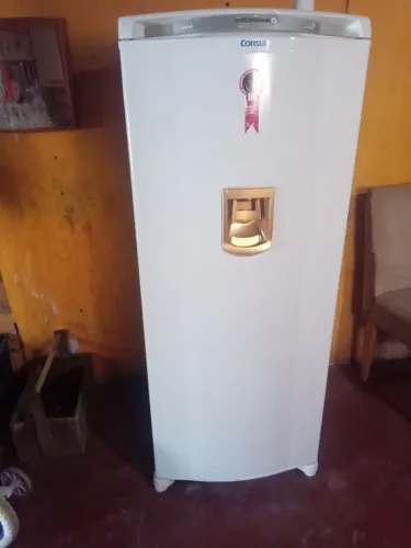 Vende-se geladeira  gelando perfeitamente 