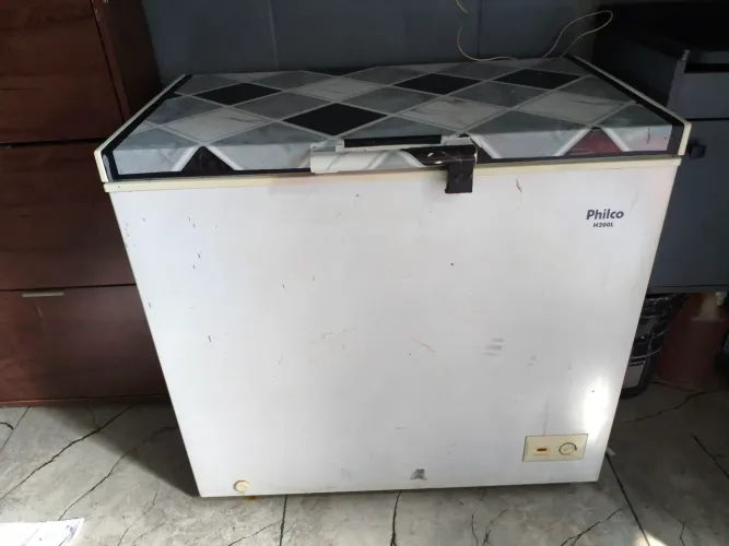 Freezer Philco 200L. 