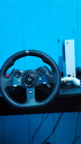 Xbox series s mais Logitech g920 impecável