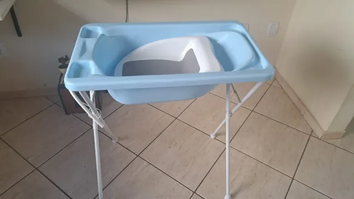 Banheira com suporte