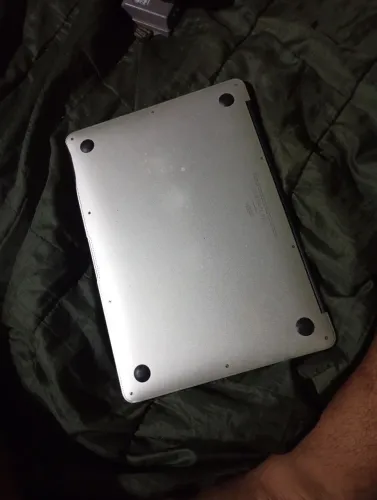 MacBook Air mix 13 i5 com 4 de ram
