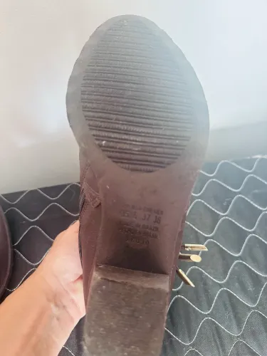 Bota marron tamanho 35
