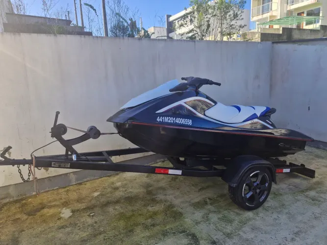 Jet Ski Yamaha VX 1100 com carreta