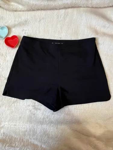 Short Zara