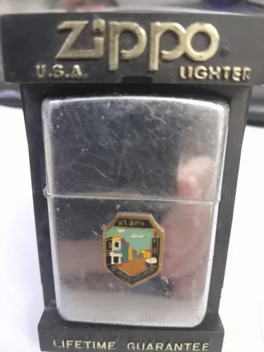 Isqueiro Zippo metal prateado, usado,imagem Caminito,em Buenos aires