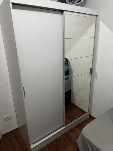 Guarda-roupa solteiro