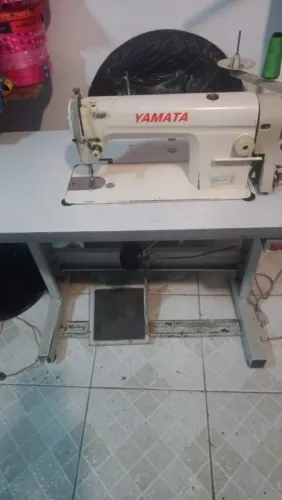 Máquina de costura 1,200,00
