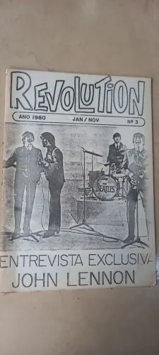 Revista revolution beatles antiga