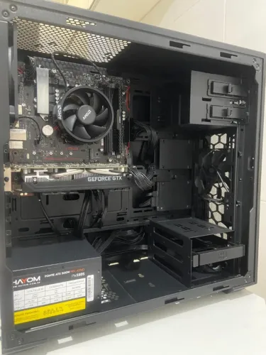 PC completo e forte
