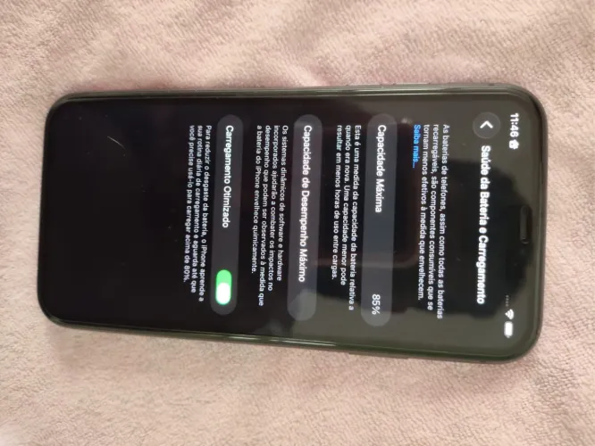 IPHONE 11 COM CABO E CARREGADOR POR INDUÇÃO 