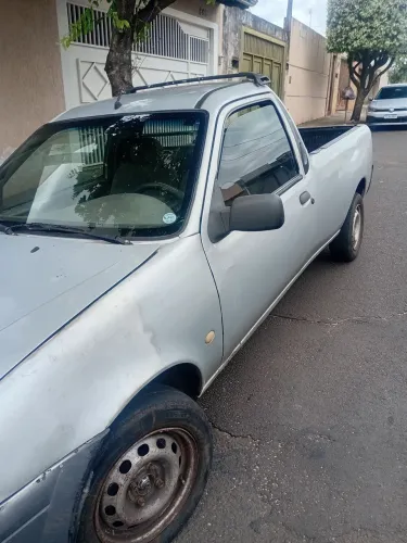 Ford Courier 1.6 L/ 1.6 Flex 2009