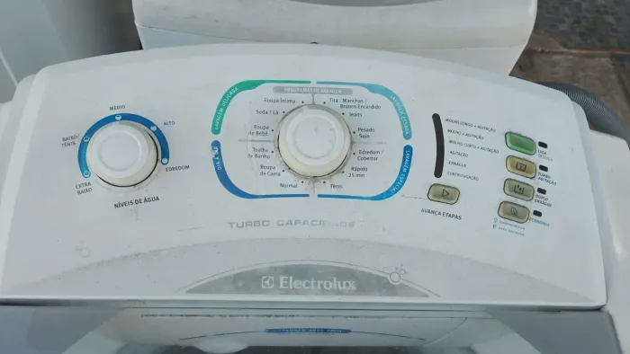 Máquina de lavar Eletrolux 15kg