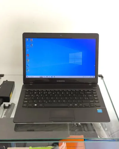 Notebook Samsung NP370E4K | Celeron 3205U | 4GB | 128GB SSD | HD | 14.0"