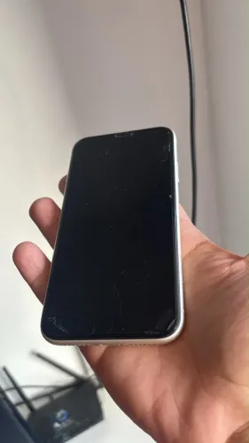 iPhone 11 bem conservado 64gb