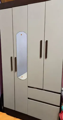 VENDO GUARDA-ROUPA DE SOLTEIRO COM ESPELHO