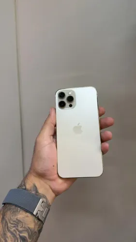 iPhone 12 Pro Max 128GB Bateria 86% Seminovo R$2.499,00 A VISTA