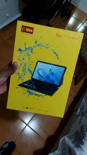 Tablet com Teclado e Capinha -R$750