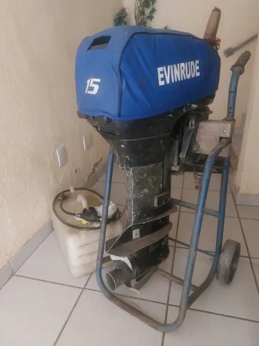 Motor evenrude 