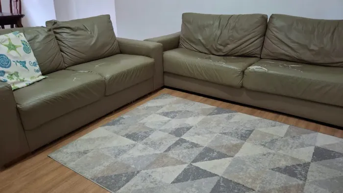 Conjunto 2 Sofás 2,50m e 1,80m - Madeira Maciça