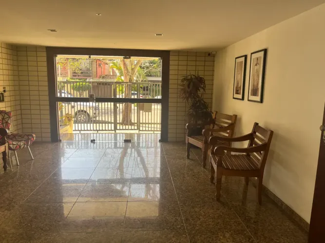 AF0252 - Cabo Frio - Passagem - Cobertura 176,00m². Três quartos (uma suíte), duas vagas. 
