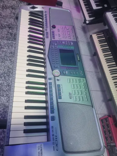 Teclado Yamaha PSR-1100