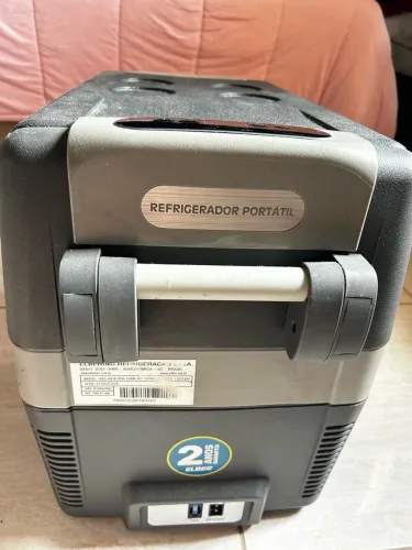 Geladeira portátil Elber CAB 41 NEW 37