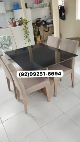 mesa de jantar 4 lugares com montagem