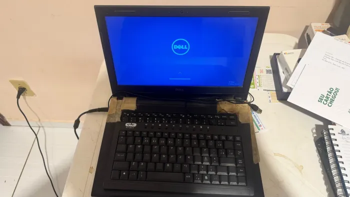 Notebook Dell- sistema tudo funcionando, processador i5 - Oportunidade
