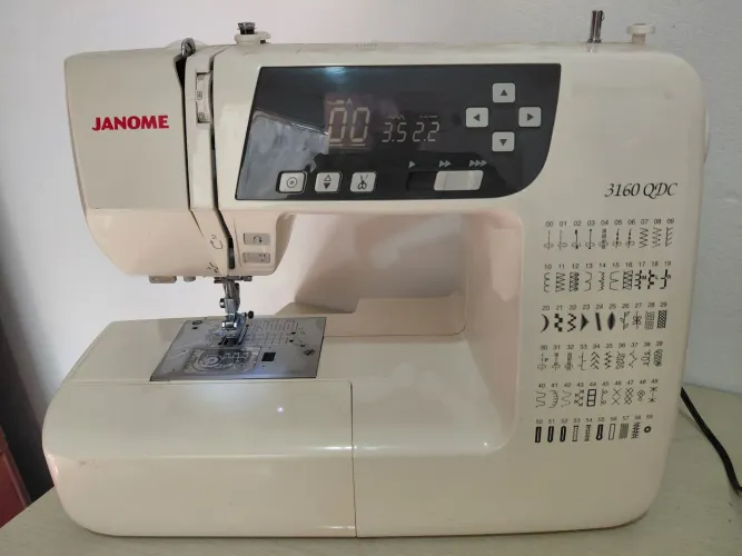 Máquina de costura janome 3160