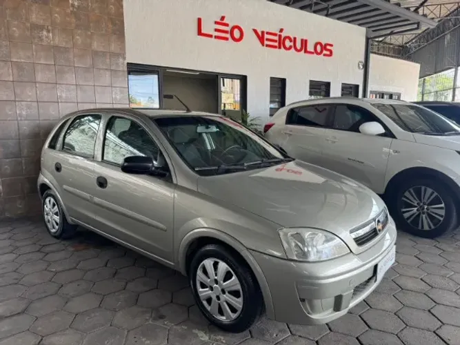 Chevrolet Corsa Hat. Maxx 1.4 8V Econoflex 5P 2011