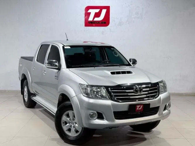 Toyota Hilux CD SRV D4-d 4X4 3.0 TDI Dies 2012