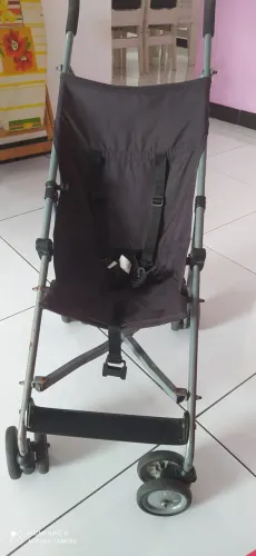 Carrinho de passeio para criança 