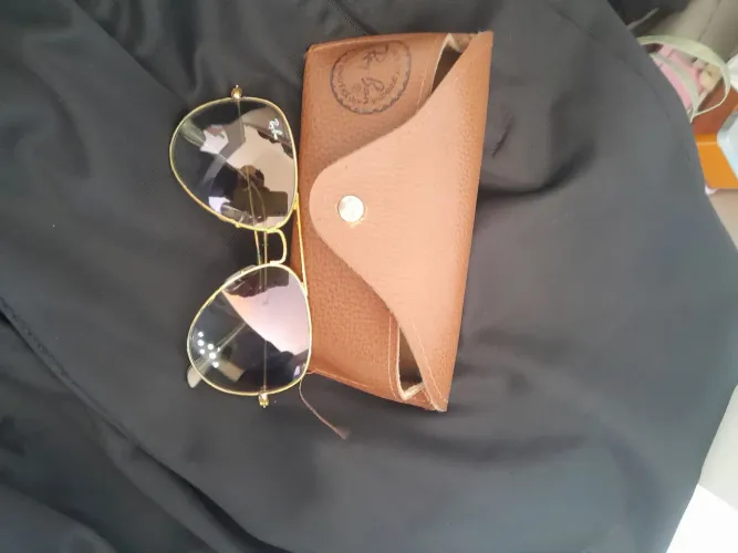 Vende-se, original