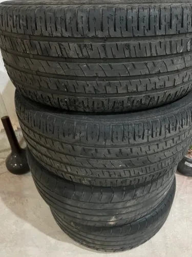 4 pneus 225/50 R17
