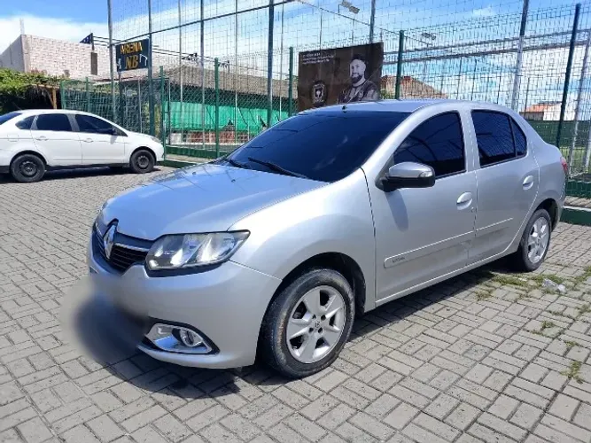 Renault Logan Dynamique Hi-flex 1.6 8V 4P 2015