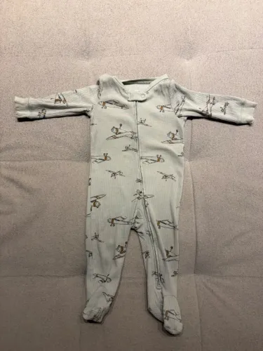 Macacão Carters 9M