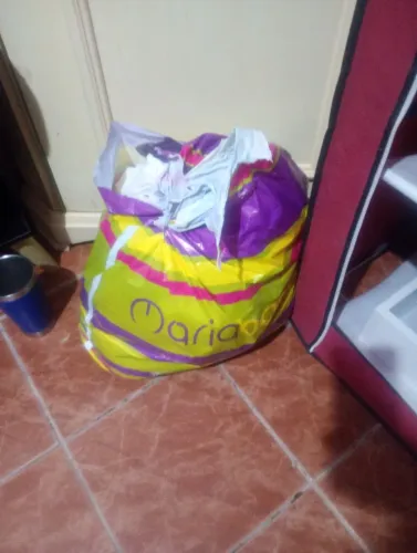 Lote de roupas femininas em ótimo estado